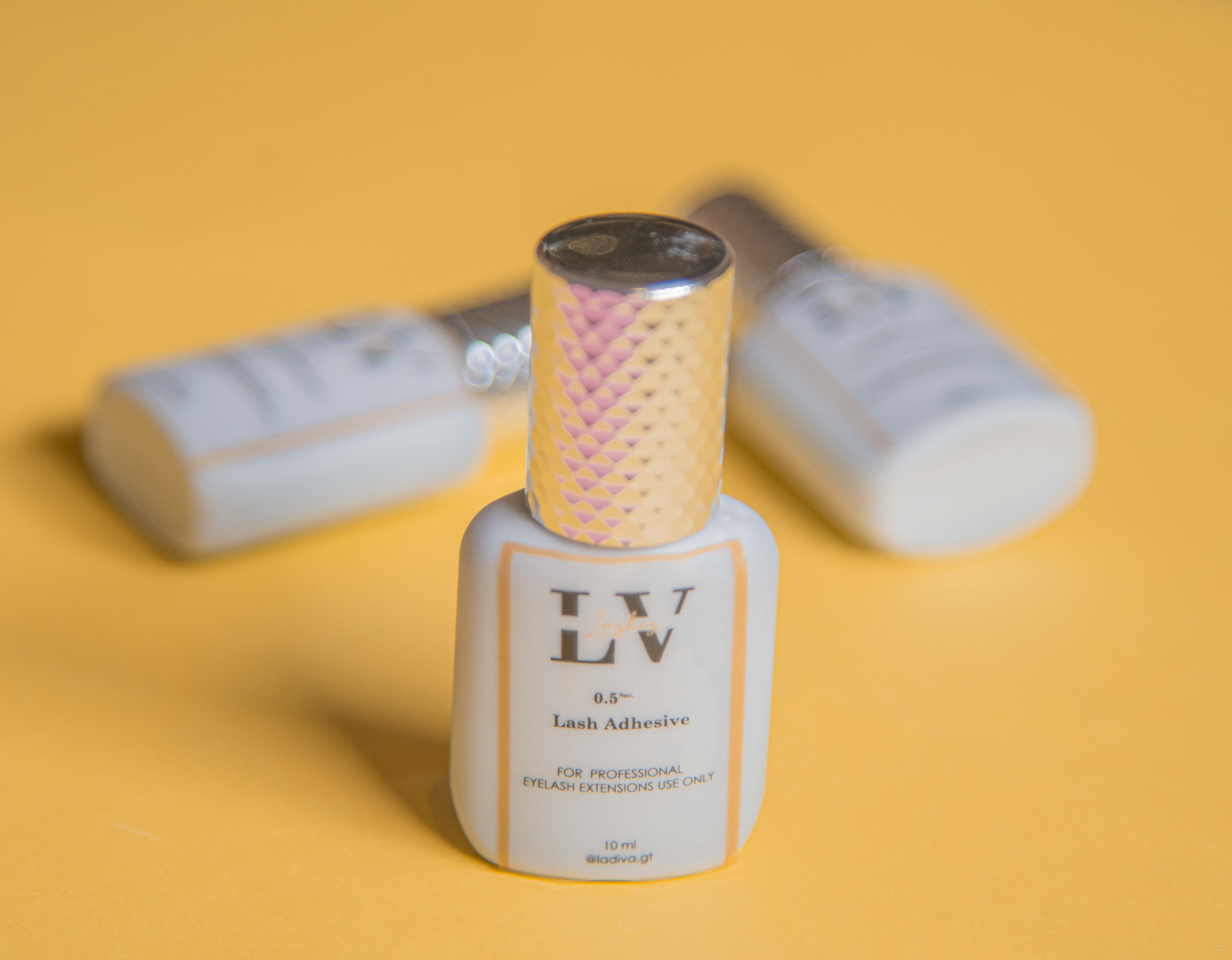 PEGAMENTO ADHESIVO PARA PESTAÑAS 0.5 SEG LUCIA VELA 10ML