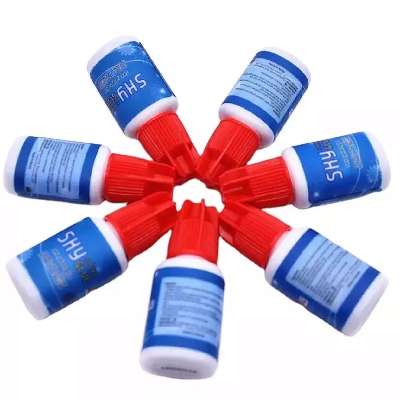 PEGAMENTO ADHESIVO PARA PESTAÑAS 1-2 SEG SKY GLUE 5ML TAPA ROJA
